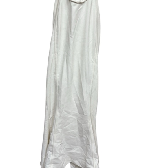 House of CB PALOMA Ivory Corset Maxi Dress - Picture 7 of 9